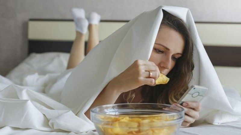 Don't overeat before bed: Eat one less bite at dinner and lose one pound!